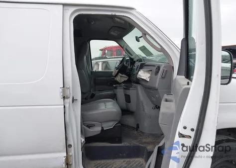 2014 Ford Econoline E250 Van z USA, uszkodzony, nr VIN 1FTNS2EWXEDA01133